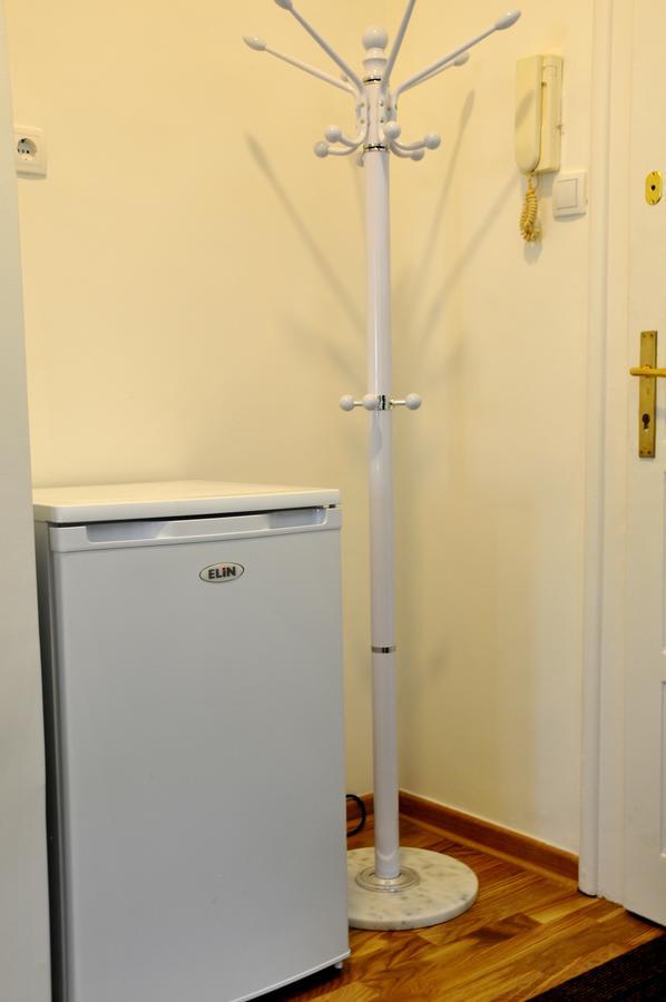 Apartment In The City Center Белград Екстериор снимка
